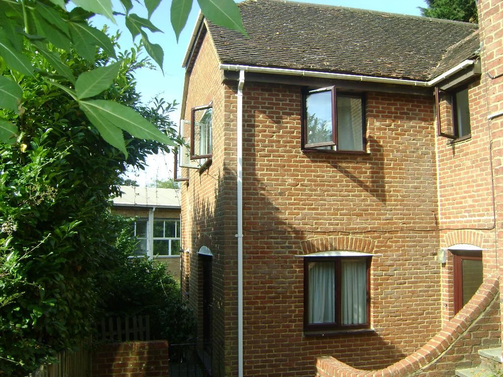 Property photo 2 of 7