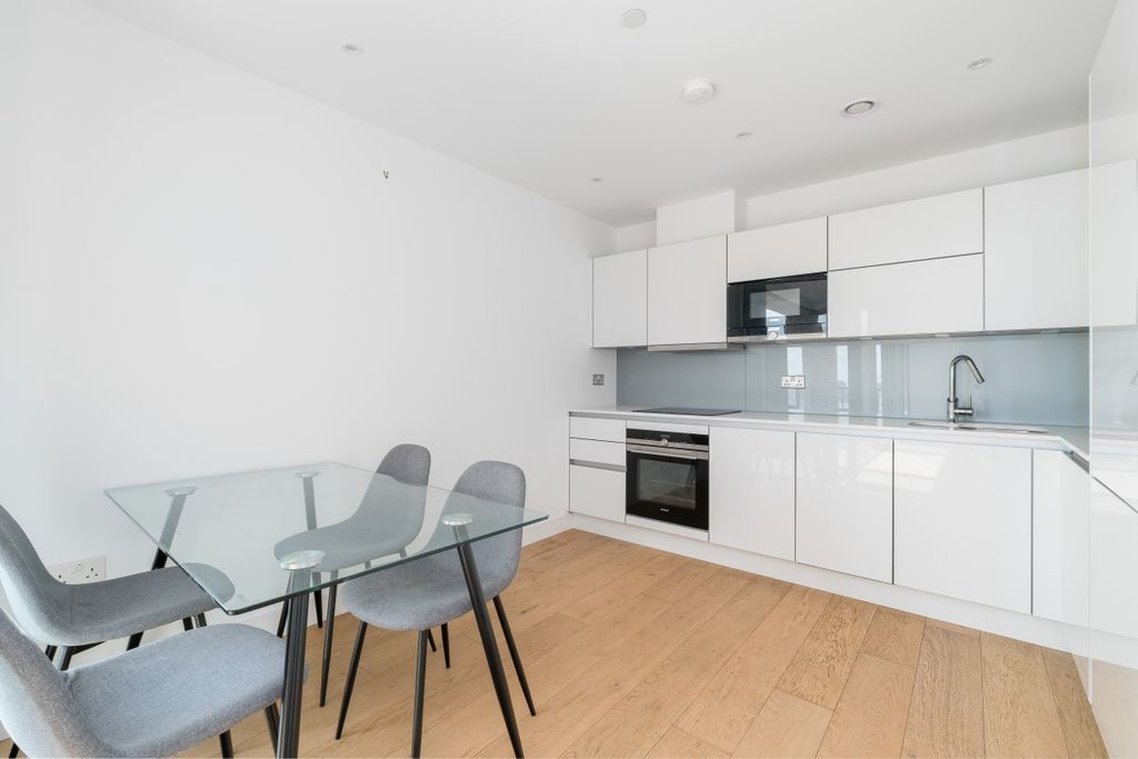 Property photo 3 of 18 Kitchen - Diner