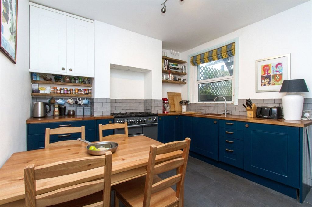 Property photo 3 of 10 Picture No. 02