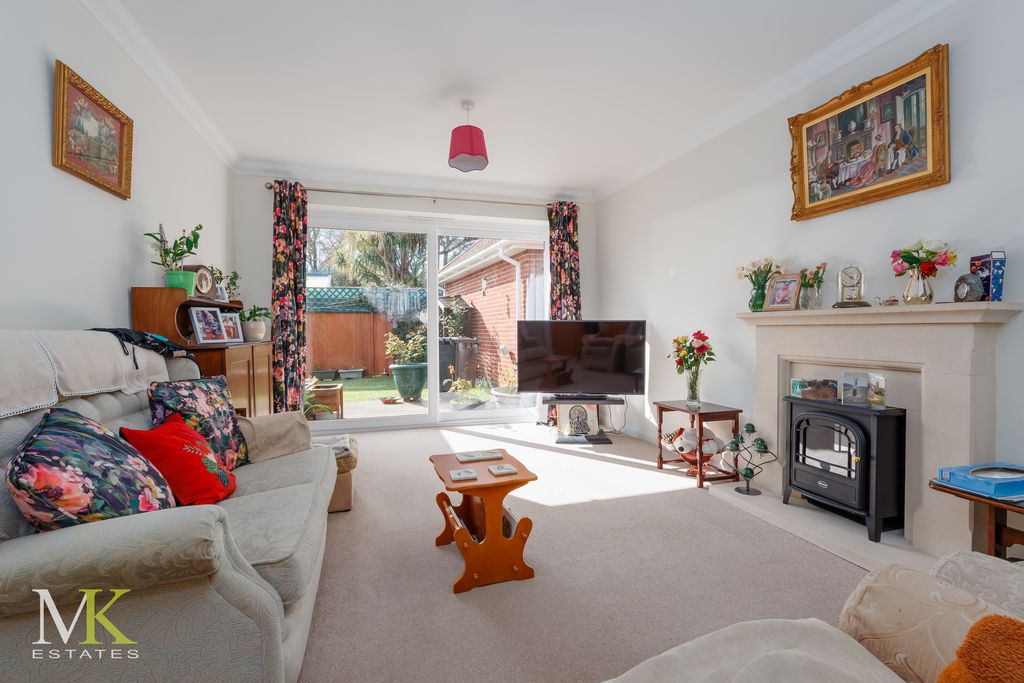 Property photo 3 of 17 Photo 12