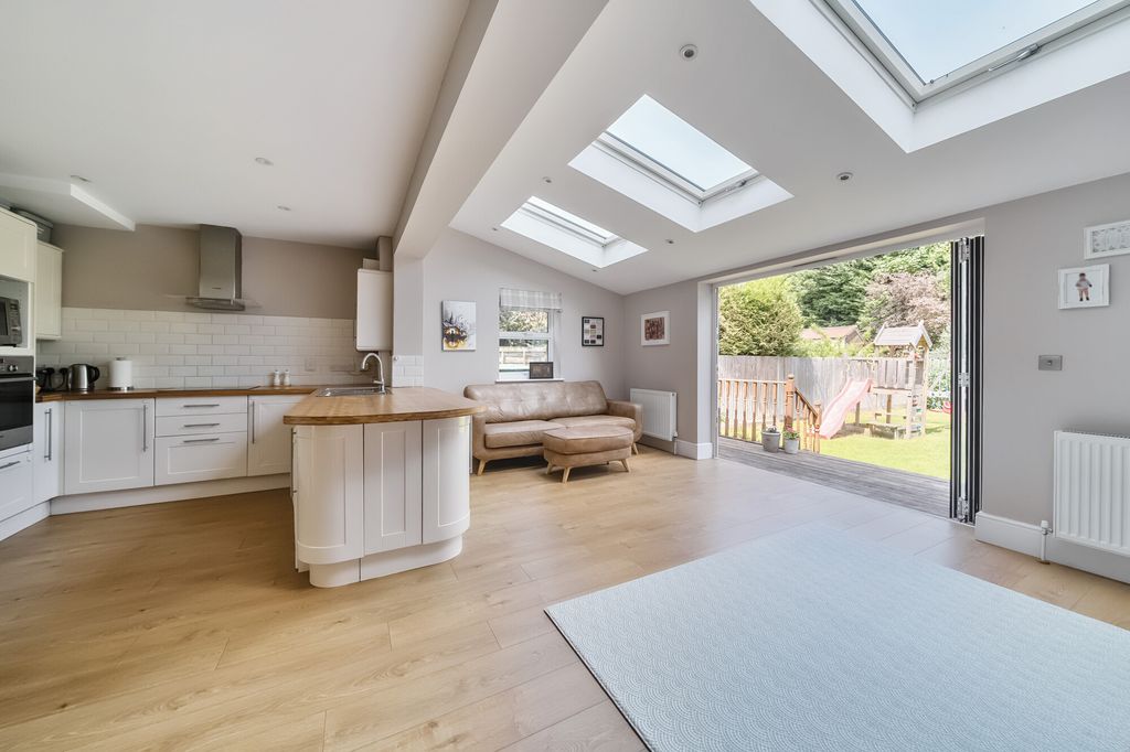 Property photo 3 of 15