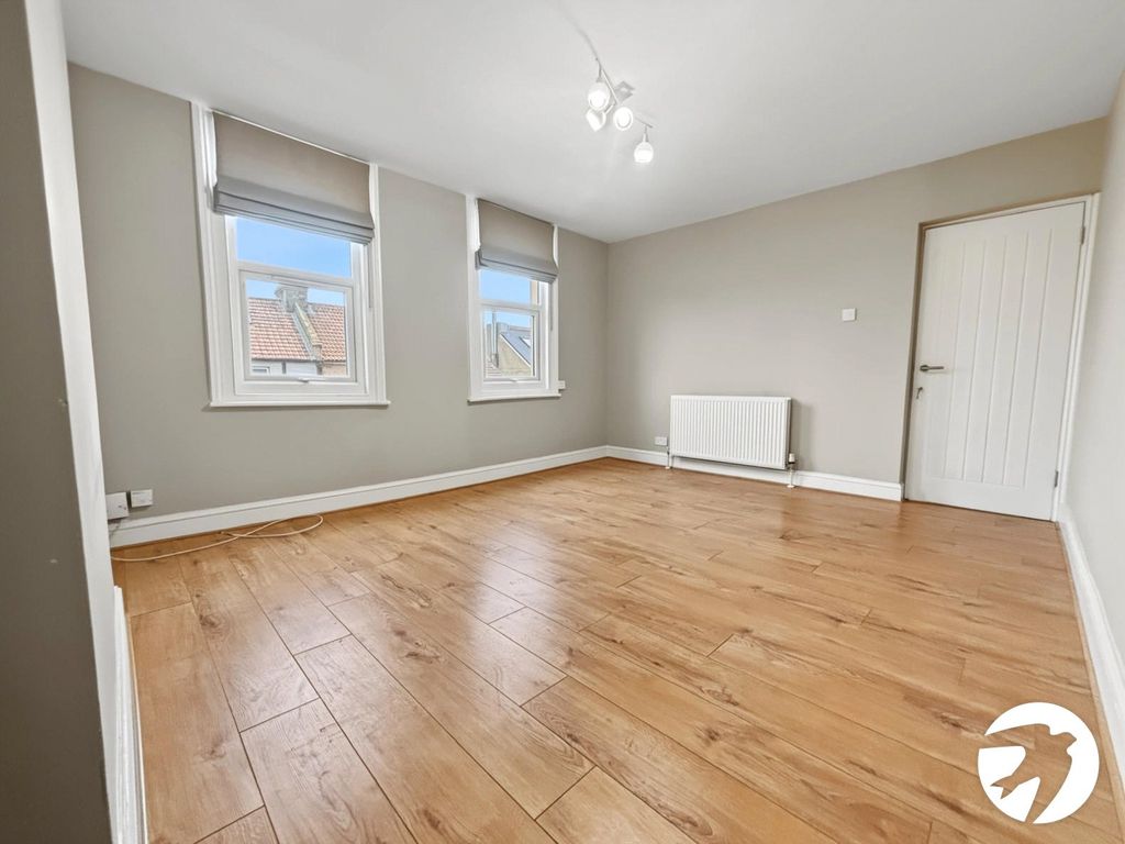 Property photo 2 of 10 Picture No. 03