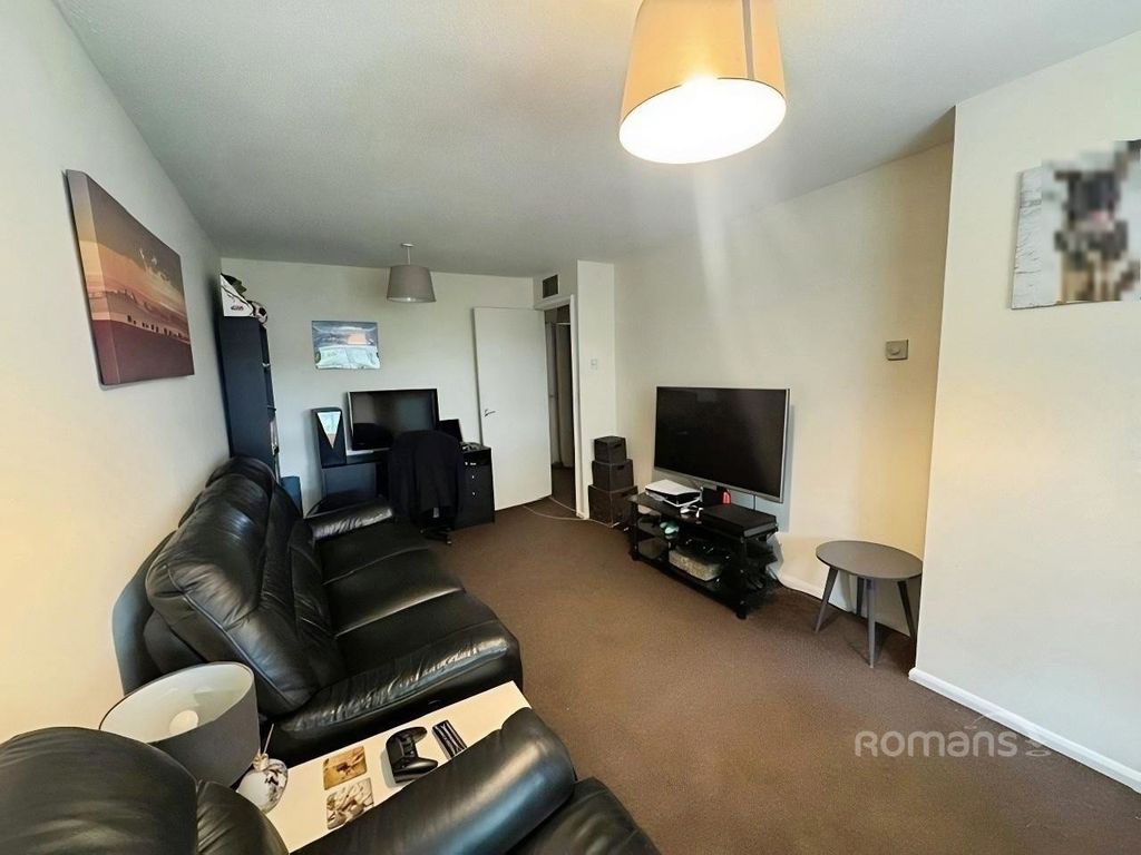 Property photo 2 of 11 Pbox-Img.Jpg