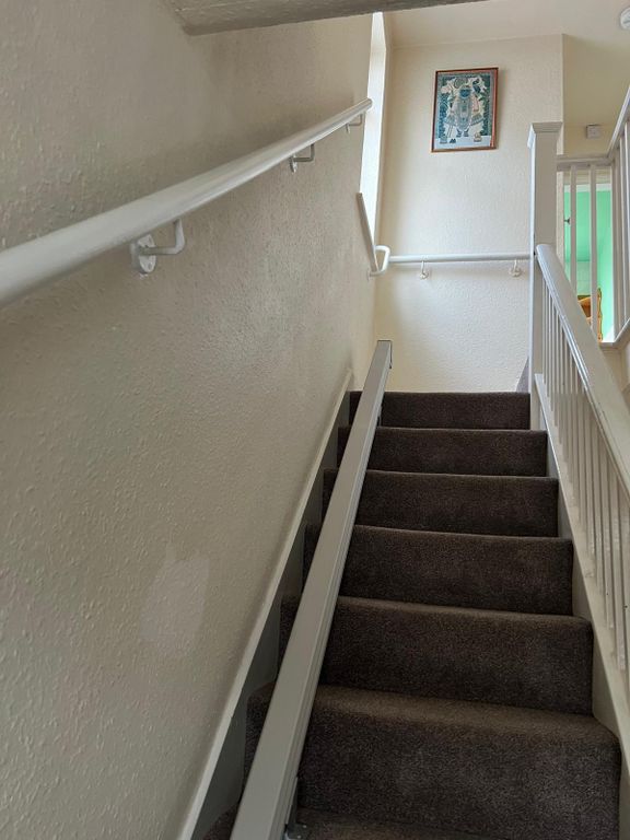 Property photo 2 of 40