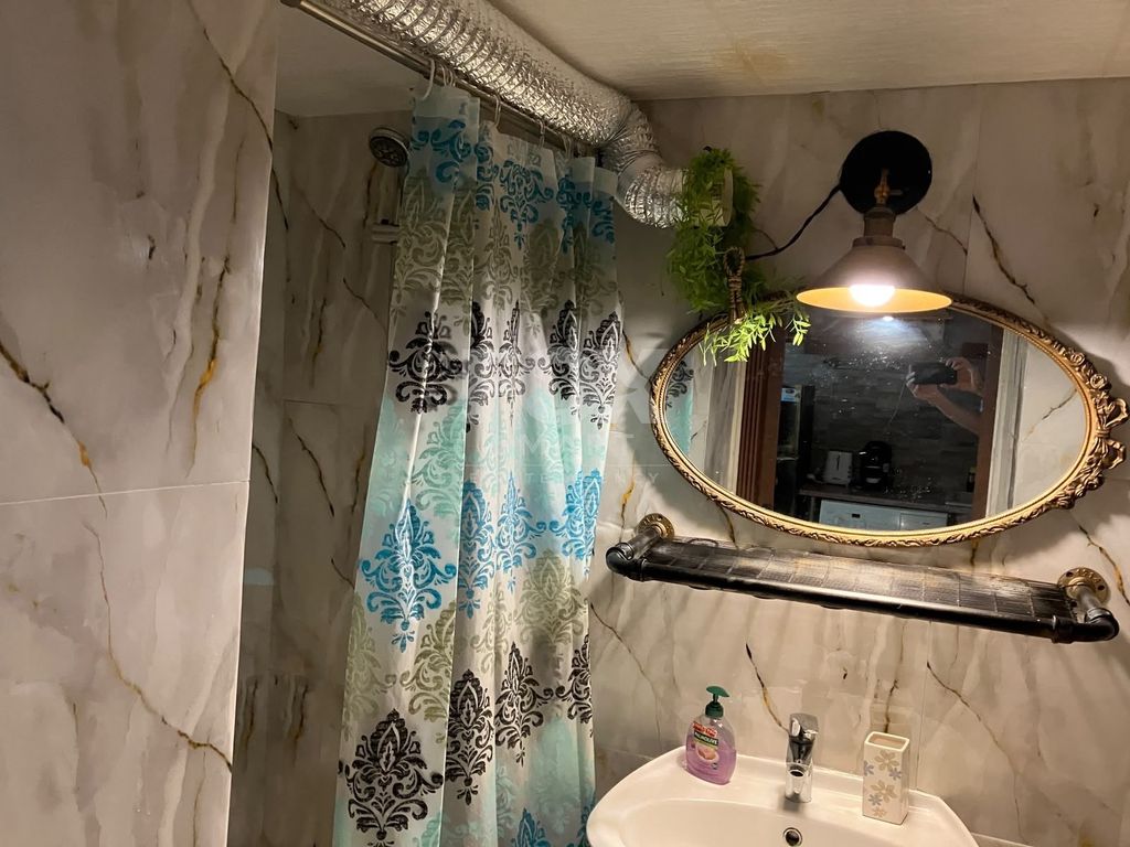 Property photo 3 of 4