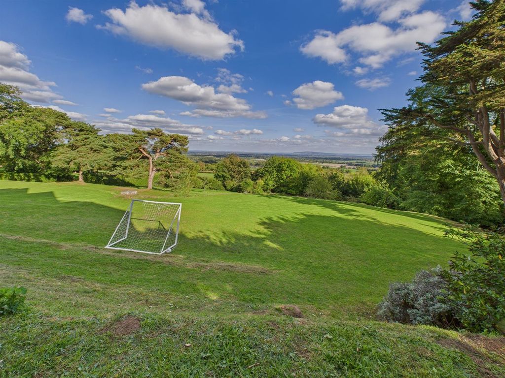 Property photo 2 of 19 Cam03972G0-Pr0140-Still001.Jpg