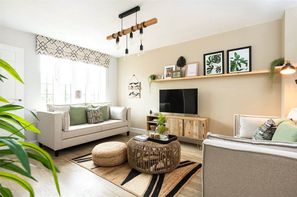 Property photo 1 of 9 Living Room