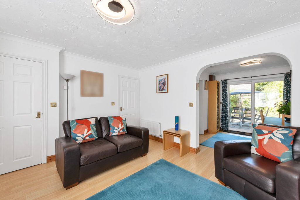 Property photo 3 of 16