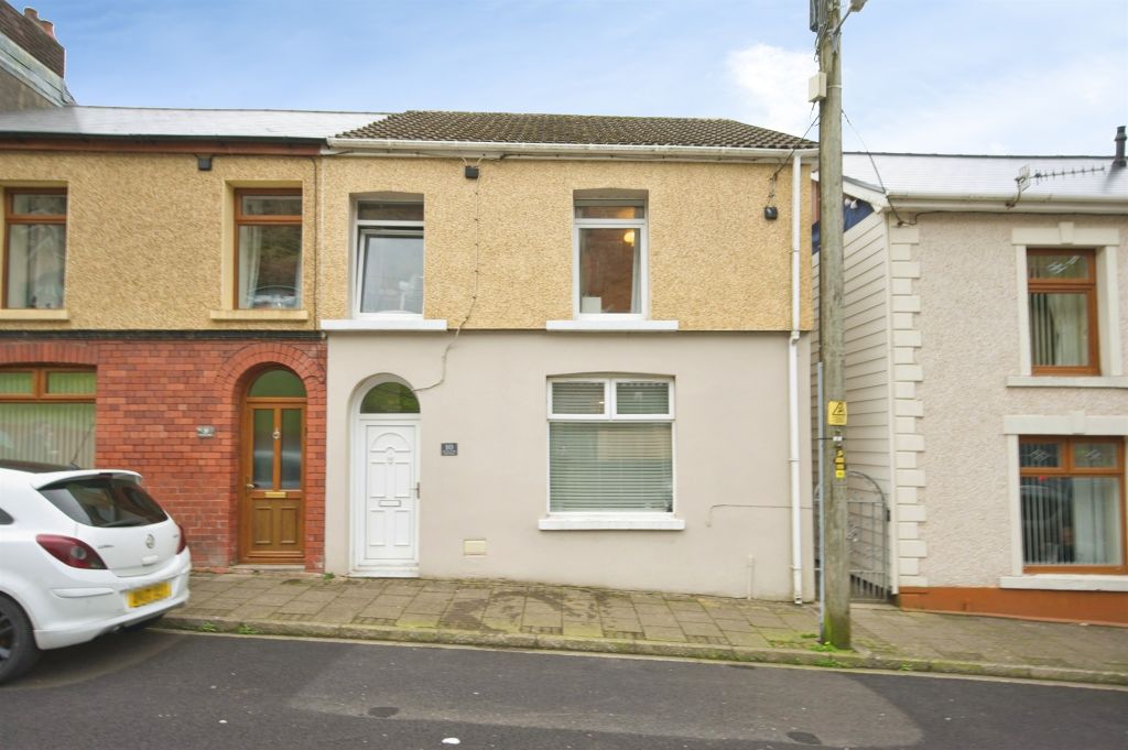 Property photo 1 of 21