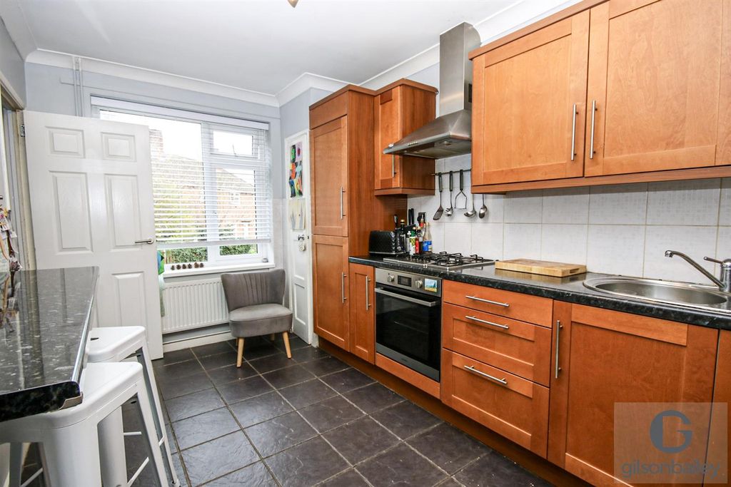 Property photo 3 of 26 21-Img_0075.Jpg