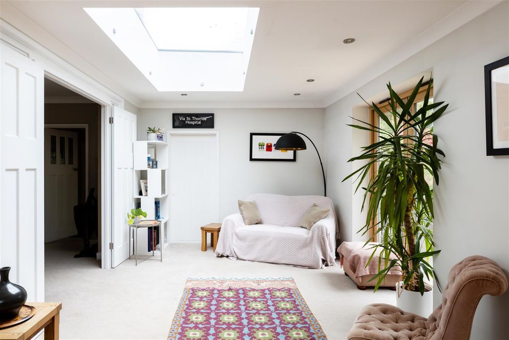 Additional image 5 of 5 bed detached house for saleHuntersfield Close, Reigate RH2