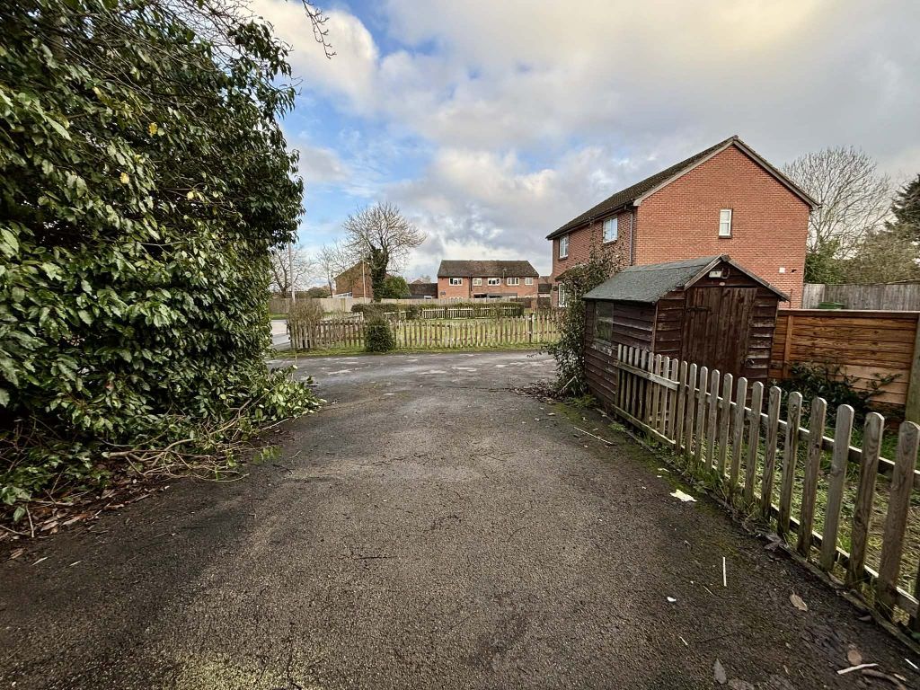 Property photo 2 of 9