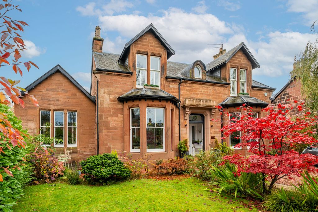 Property photo 1 of 71