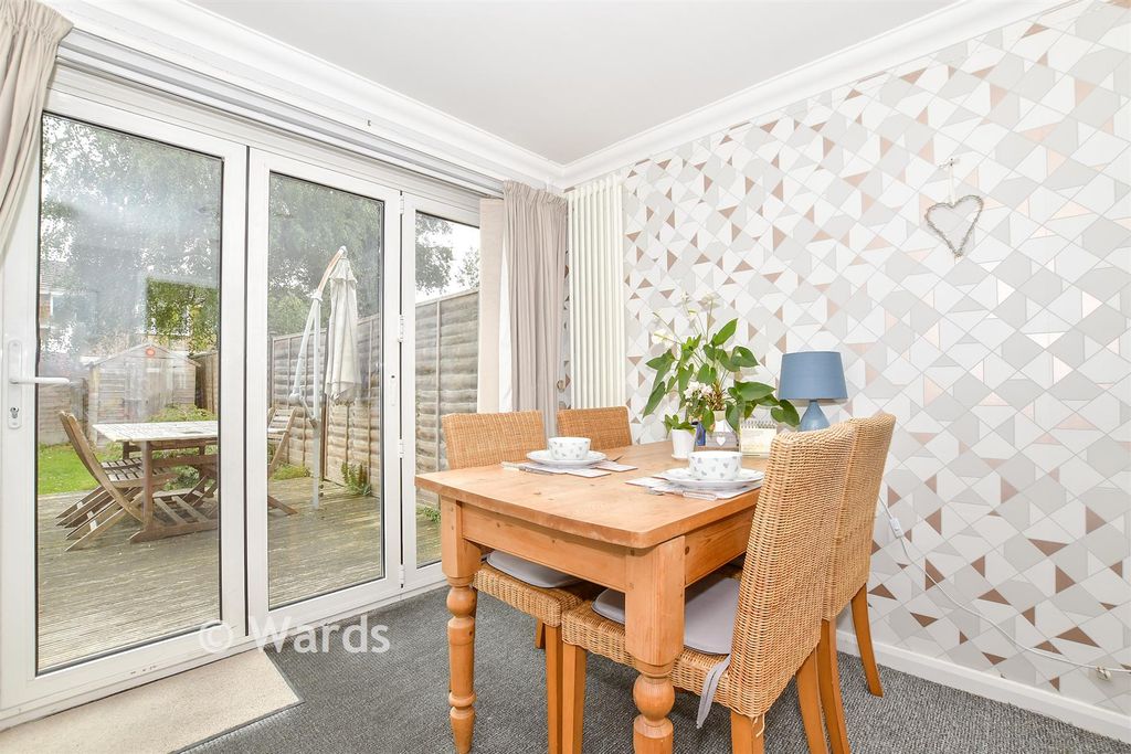 Property photo 3 of 12 Dining Area