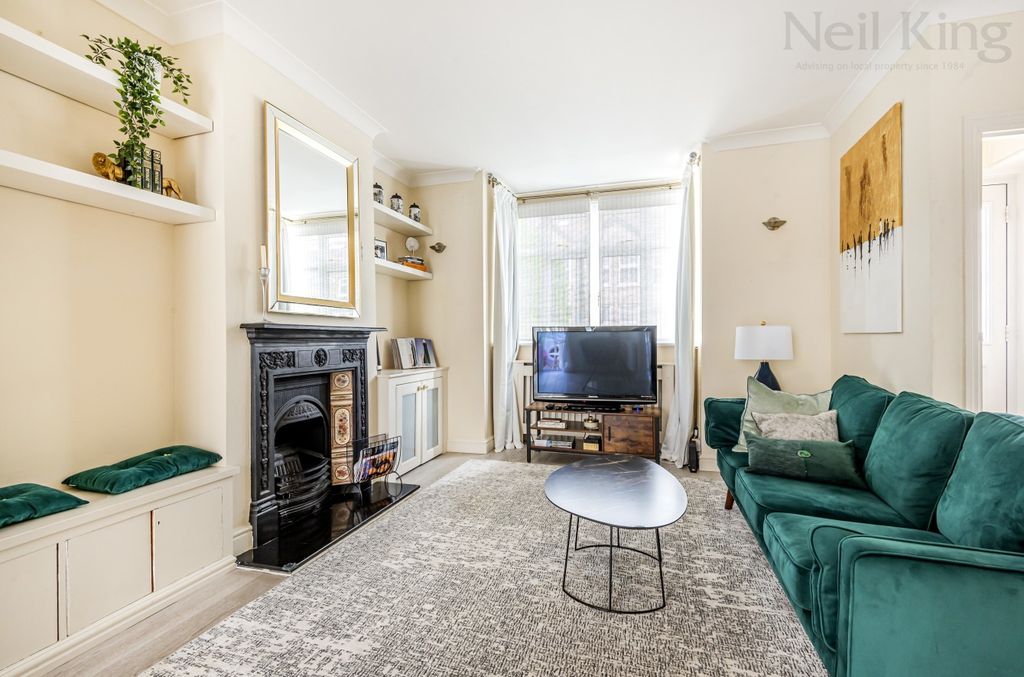 Property photo 2 of 26 4537961
