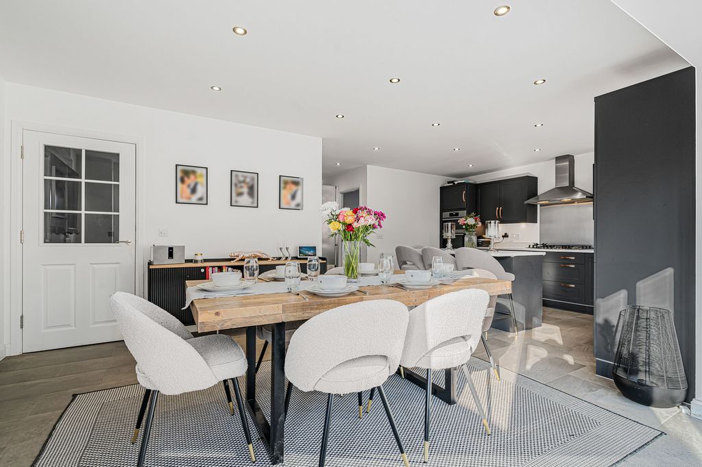 Additional image 10 of 5 bed detached house for saleFurrow Corner, Didcot OX11