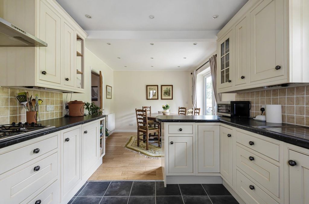 Property photo 3 of 23 757725  (5).Jpg