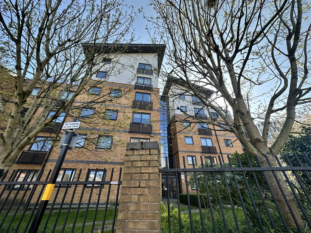 Apartment in Birmingham, Calthorpe Fields - View 3