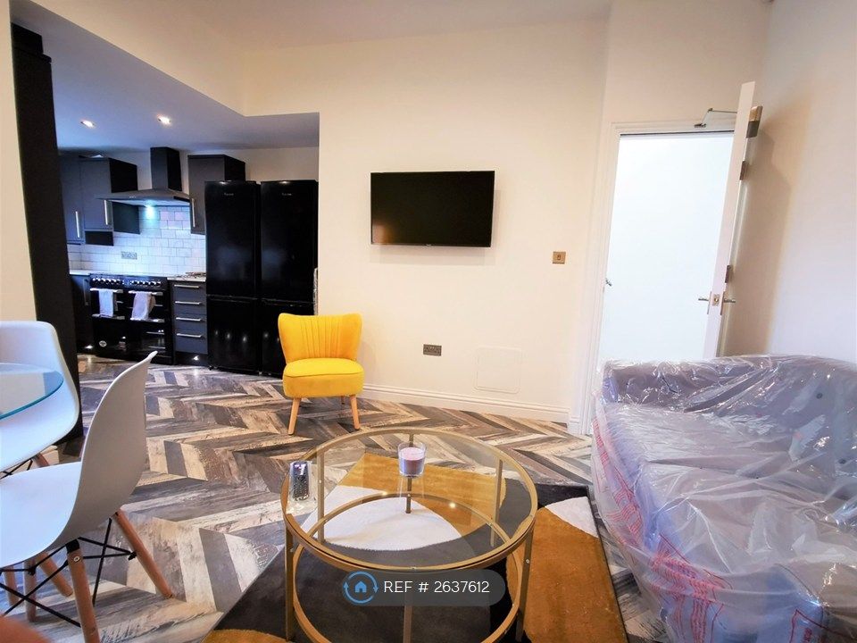 Property photo 1 of 14 Open Plan Kitchen Lounge