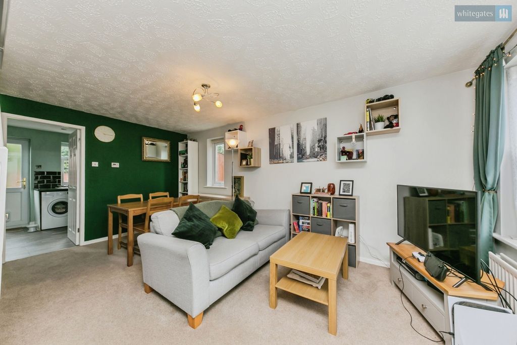 Property photo 3 of 18 Pbox-Img.Jpg