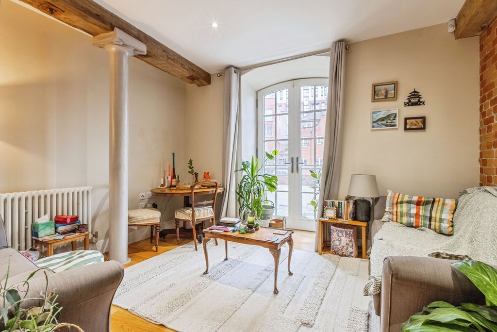 Property photo 3 of 16 Pbox-Img.Jpg