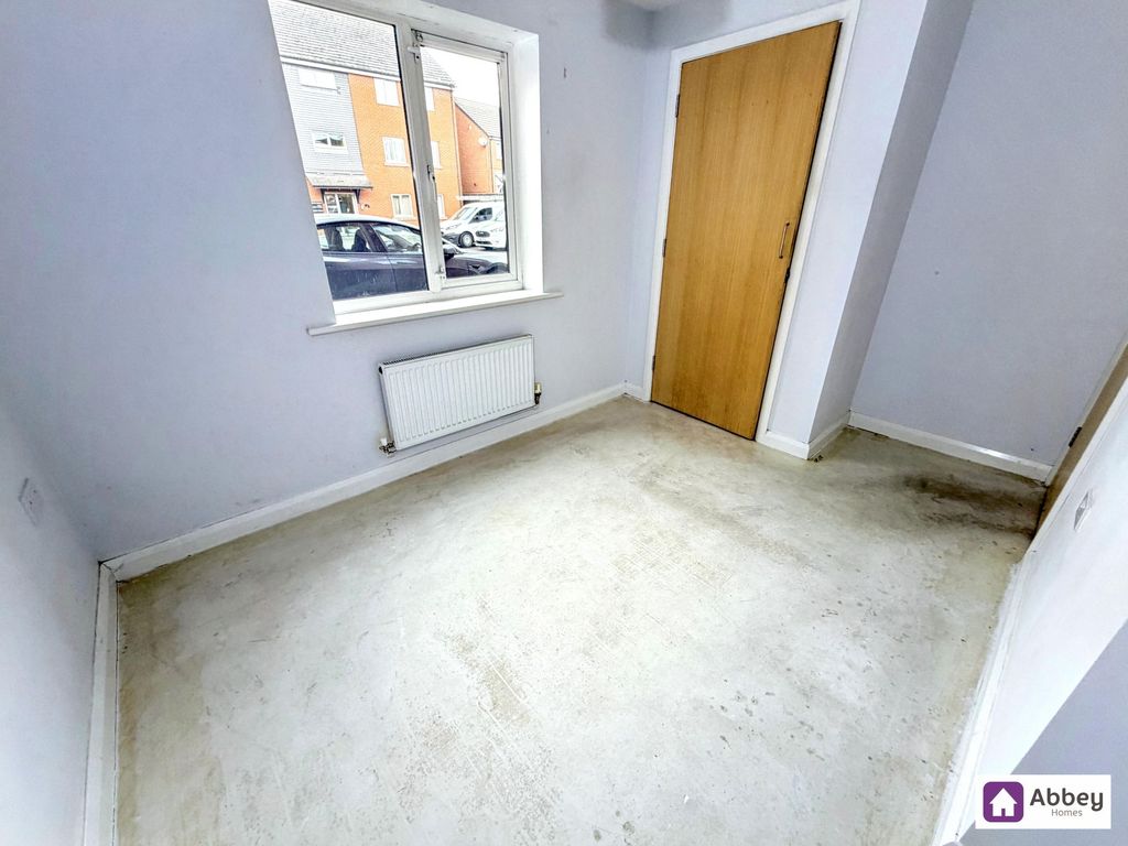 Property photo 3 of 5 Bedroom