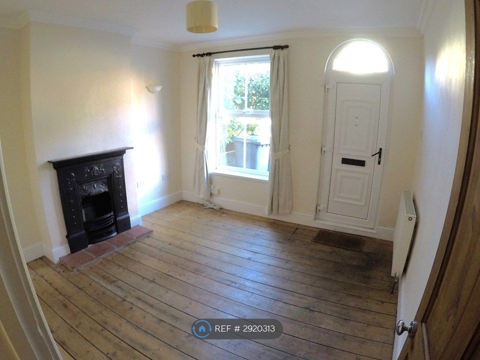 Property photo 1 of 15 Lounge