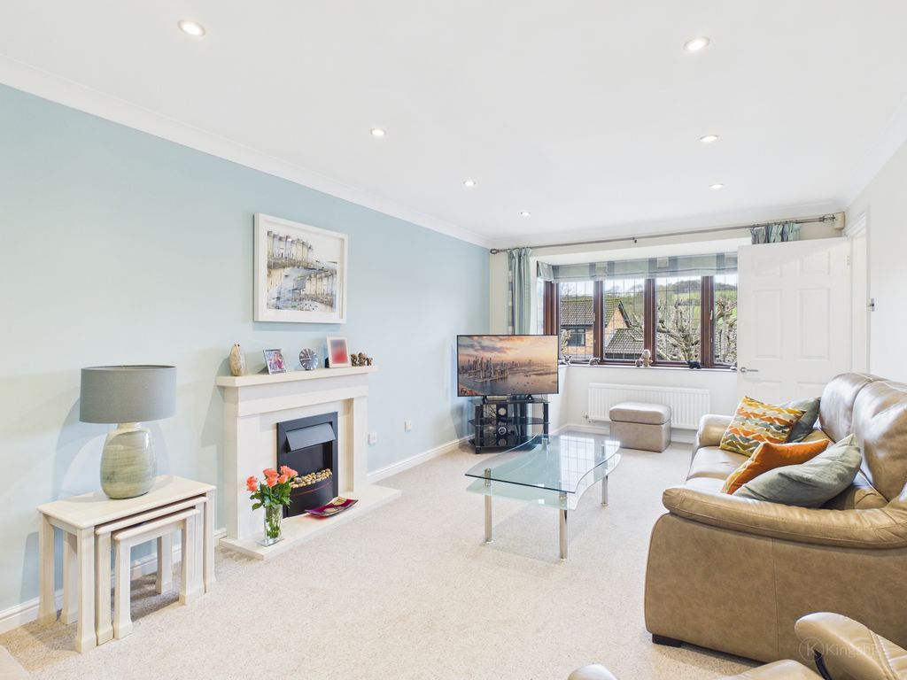 Property photo 2 of 17 Living Room