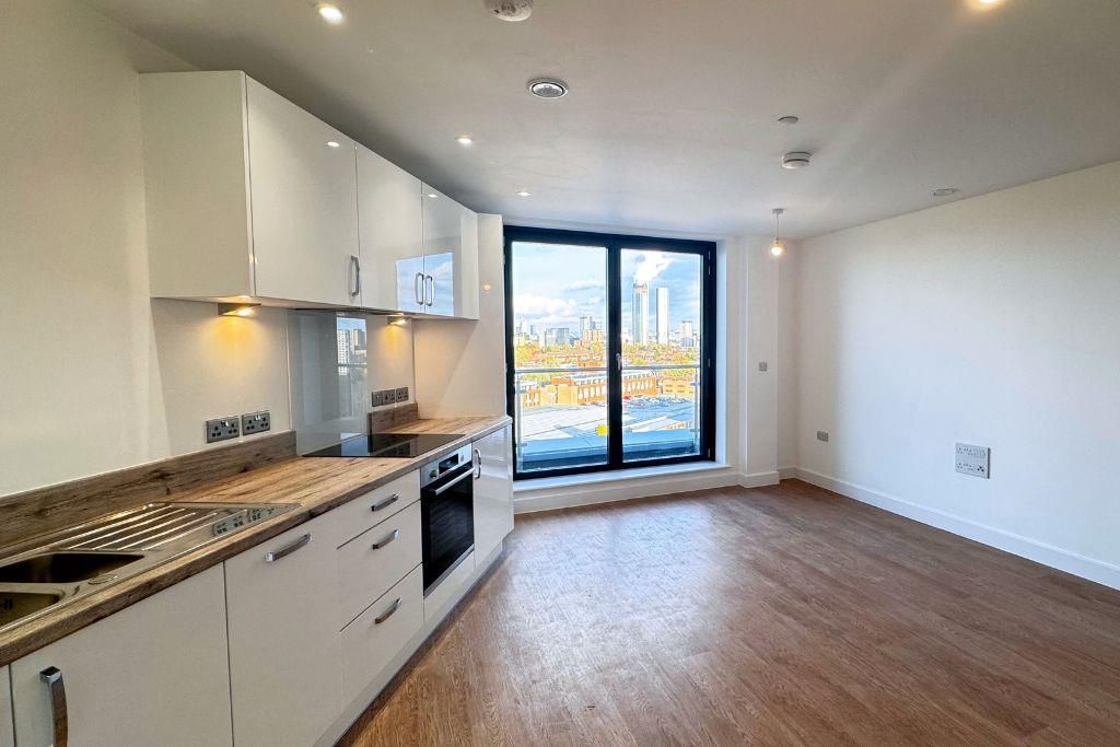 Property photo 3 of 8 Fq1116 - 3.Jpg