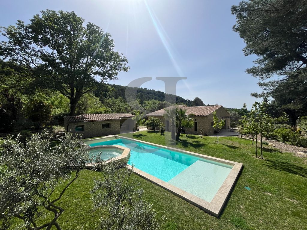 Property photo 1 of 27