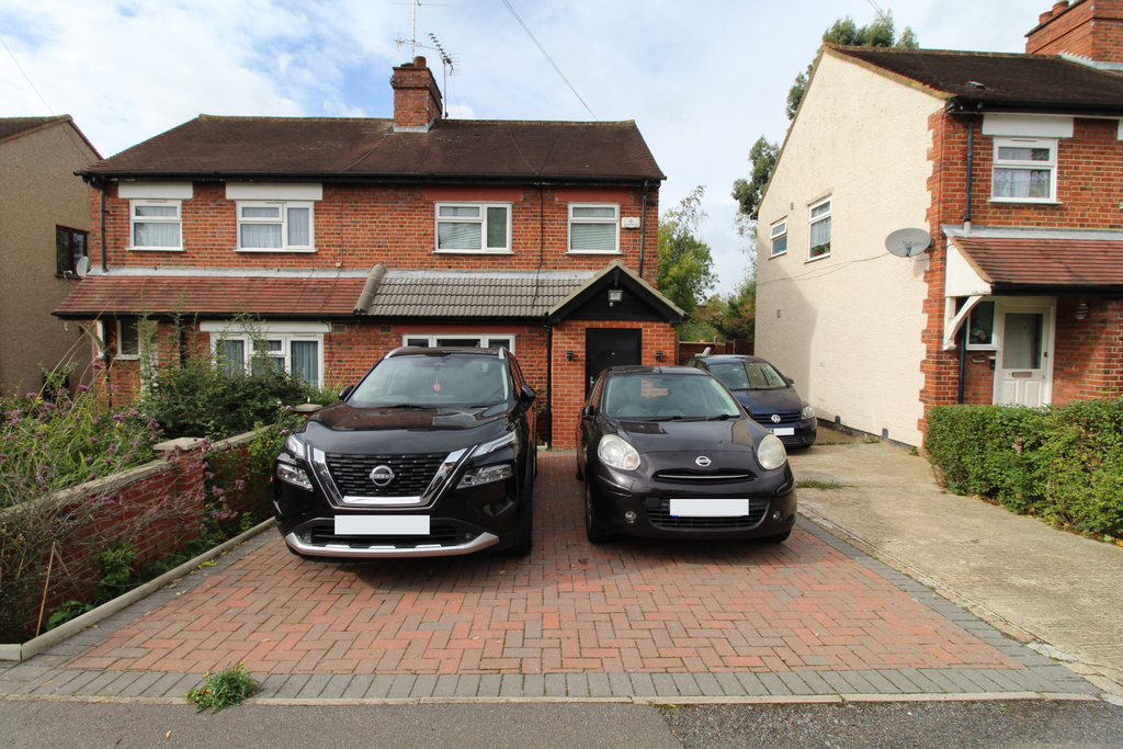 Property photo 1 of 14 Freehold 2 Bed Semi-Detached For Sale