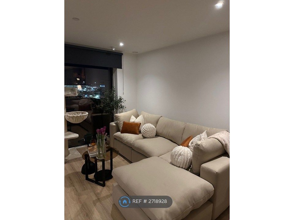 Property photo 2 of 23