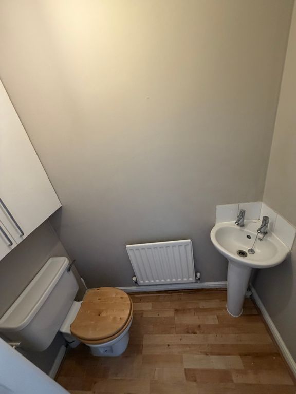Property photo 3 of 12