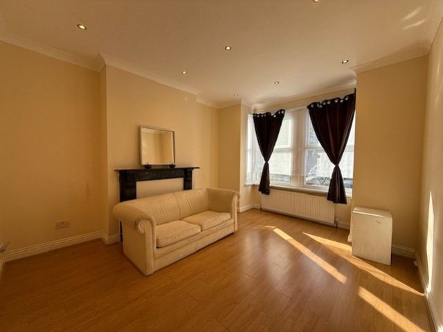 Property photo 3 of 12 10