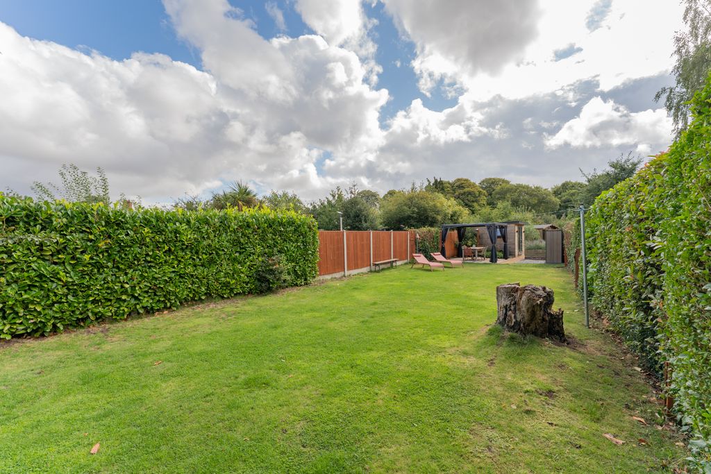 Property photo 3 of 27 Rear Of The Garden