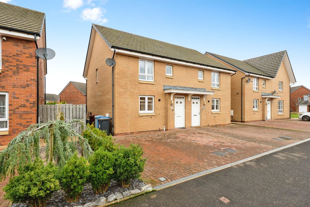 Property photo 1 of 30 11Foxglovegrove-5