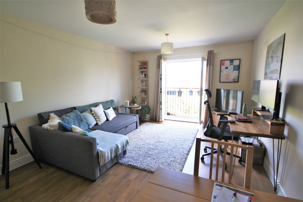 Property photo 2 of 9 Img_3480