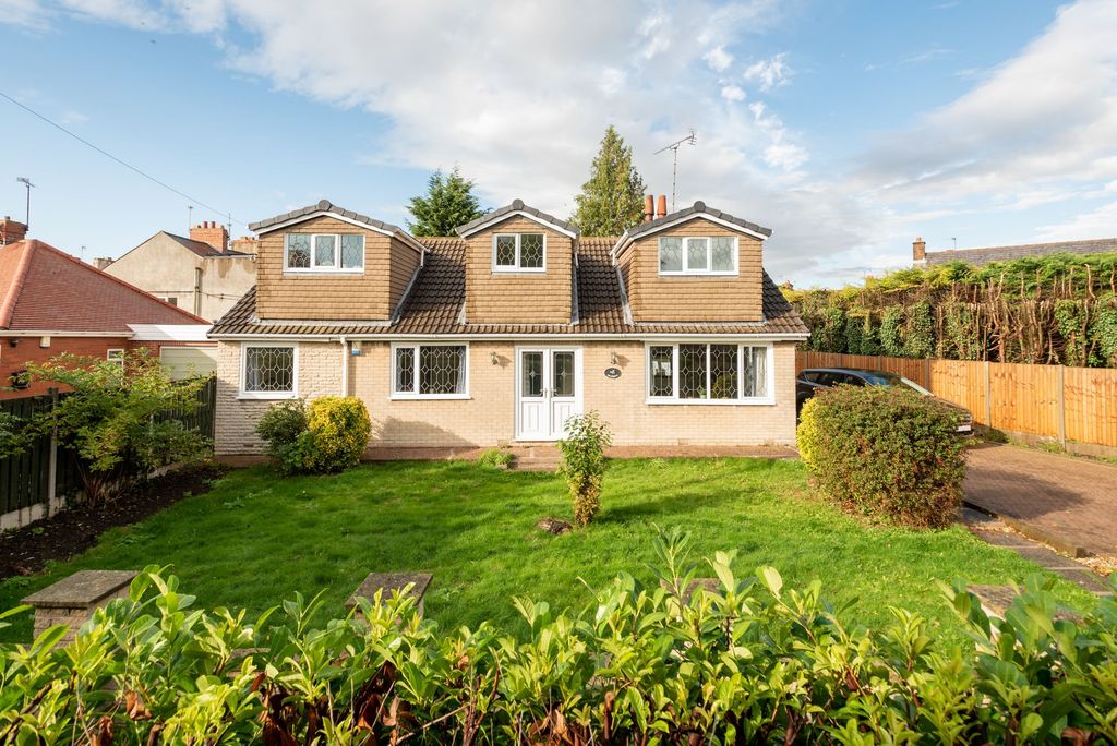 Property photo 2 of 23