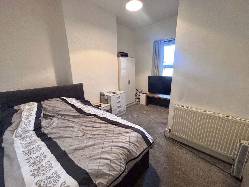 Property photo 3 of 4 Bedroom 1