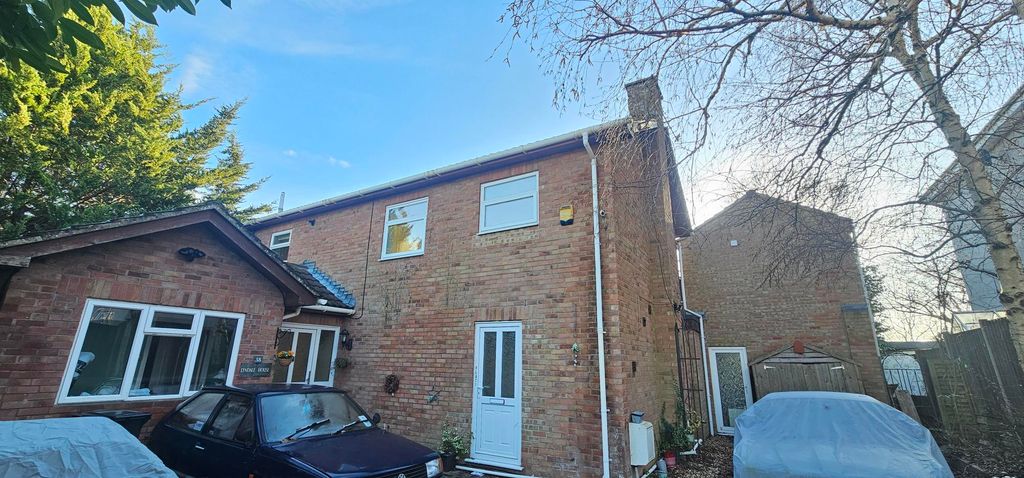 Property photo 1 of 8