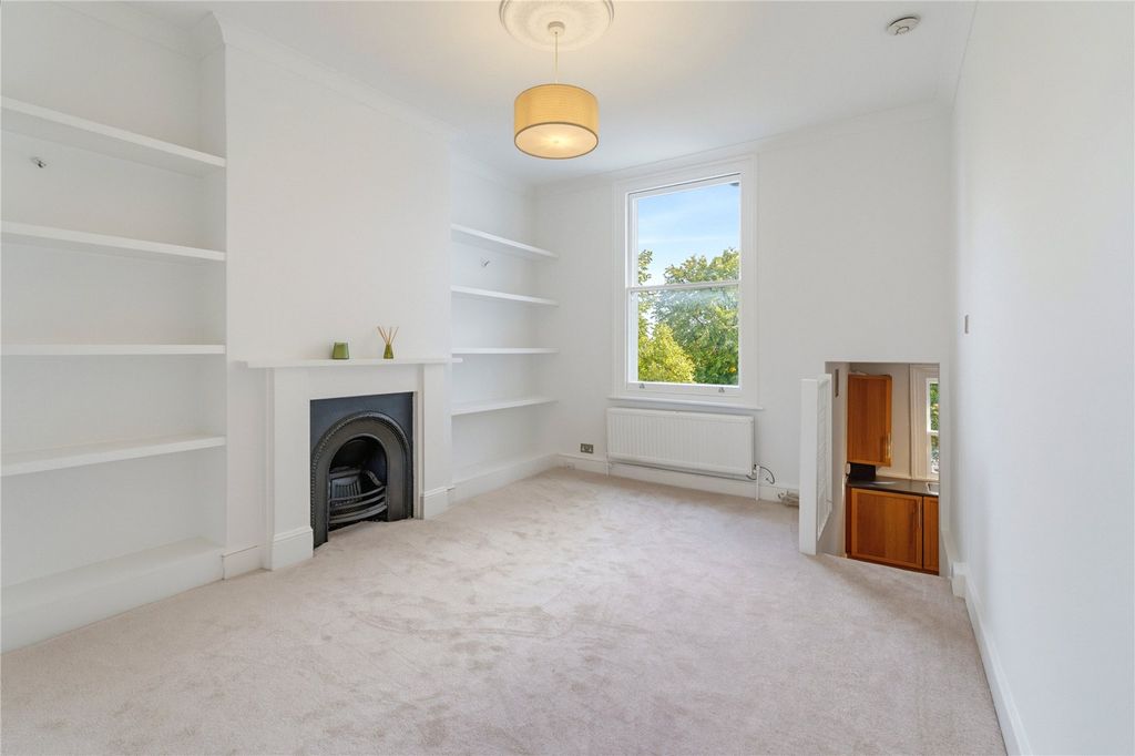 Property photo 2 of 10 Picture No. 22
