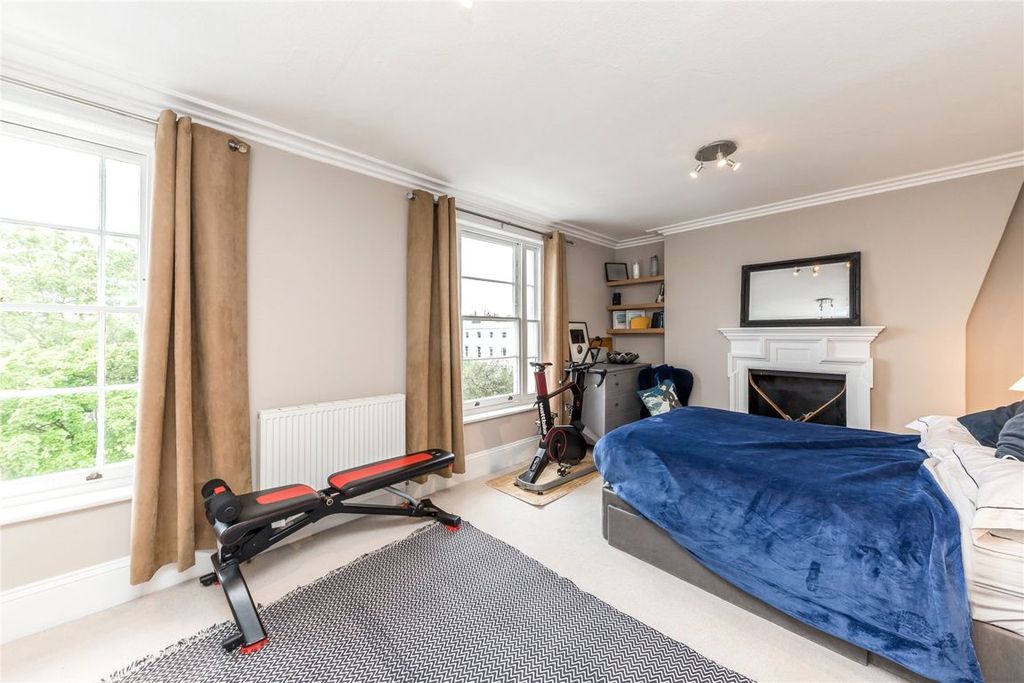 Property photo 3 of 7
