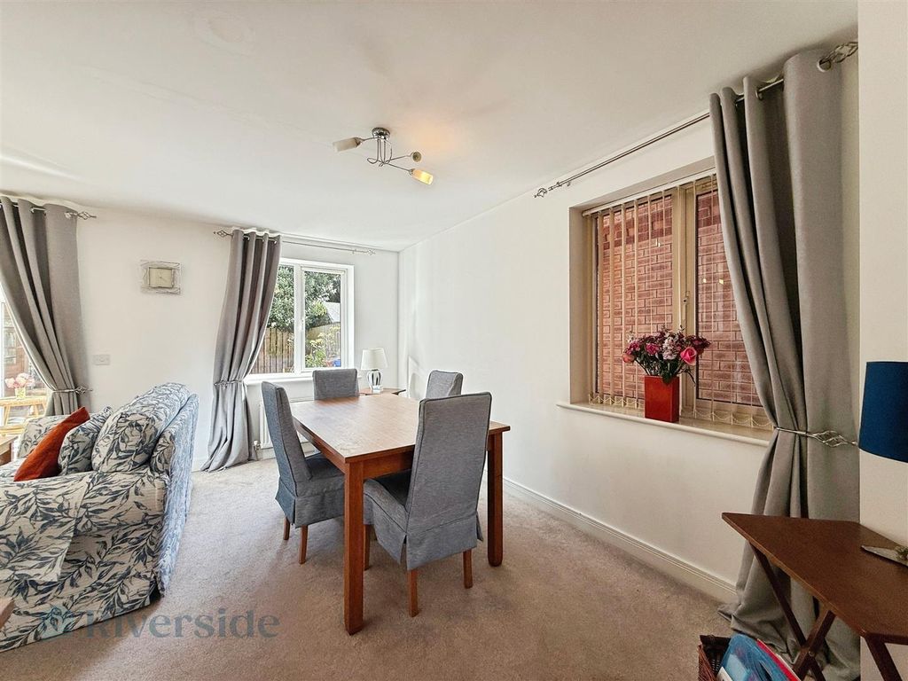 Property photo 3 of 15
