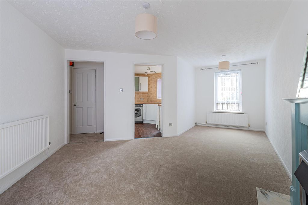 Property photo 2 of 15 27-11.Jpg