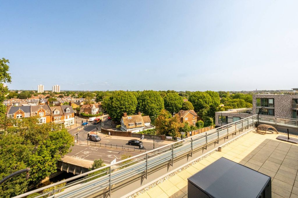 Property photo 3 of 15