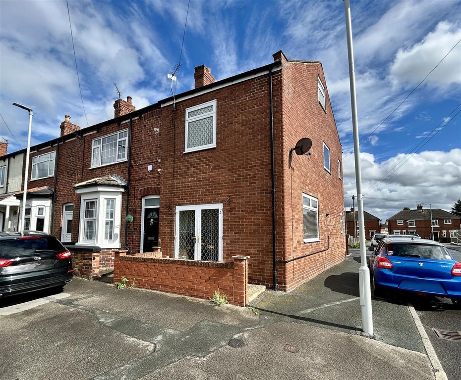 Property photo 2 of 19