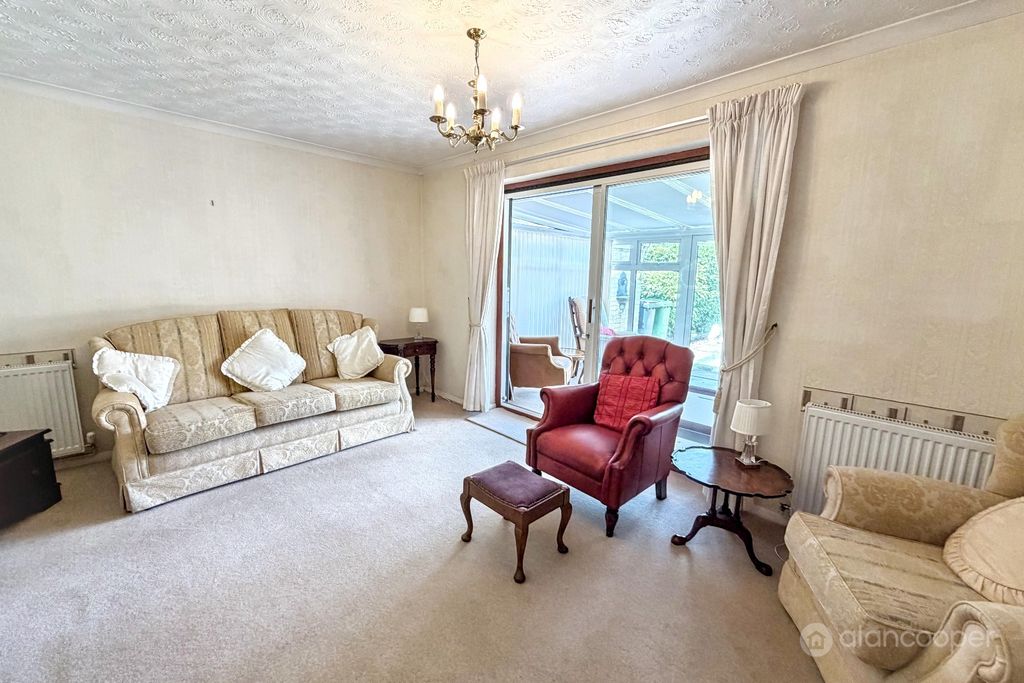 Property photo 3 of 13 5337156