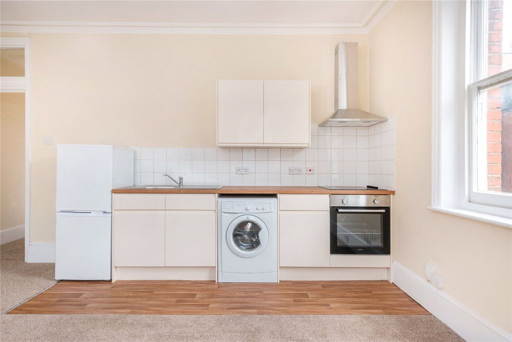 Property photo 2 of 15 Picture No. 10