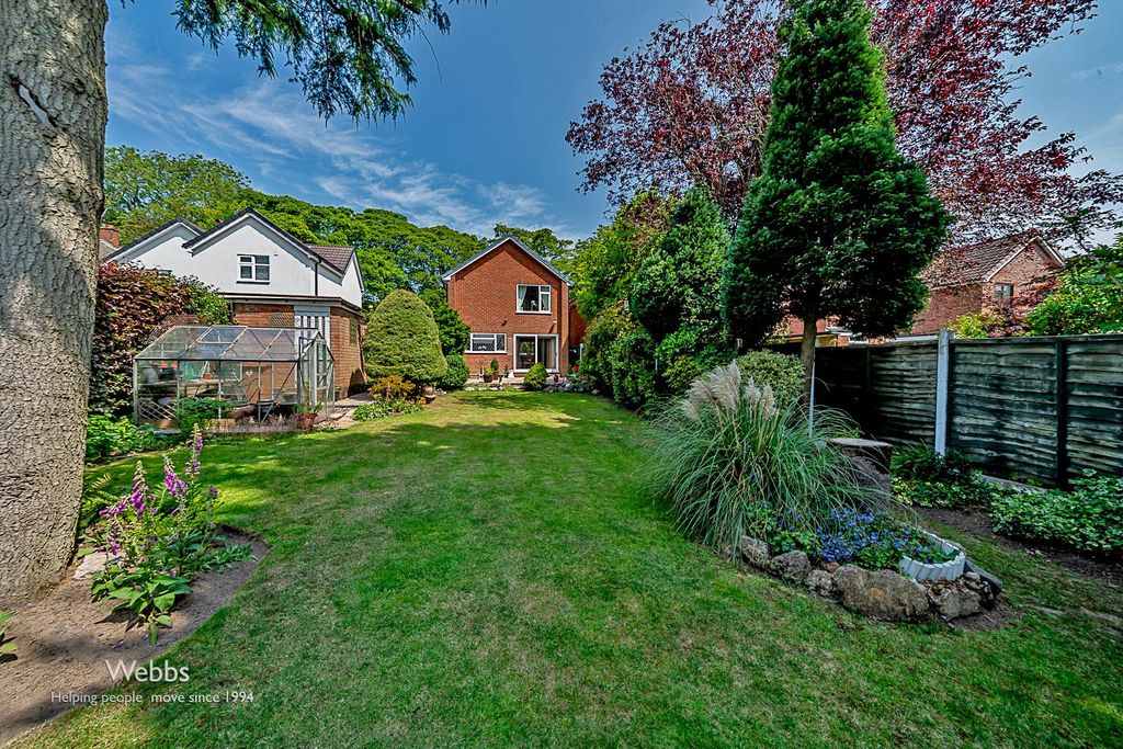 Property photo 3 of 26 Â© Webbs Estate Agents Â© (26 Of 32).Jpg