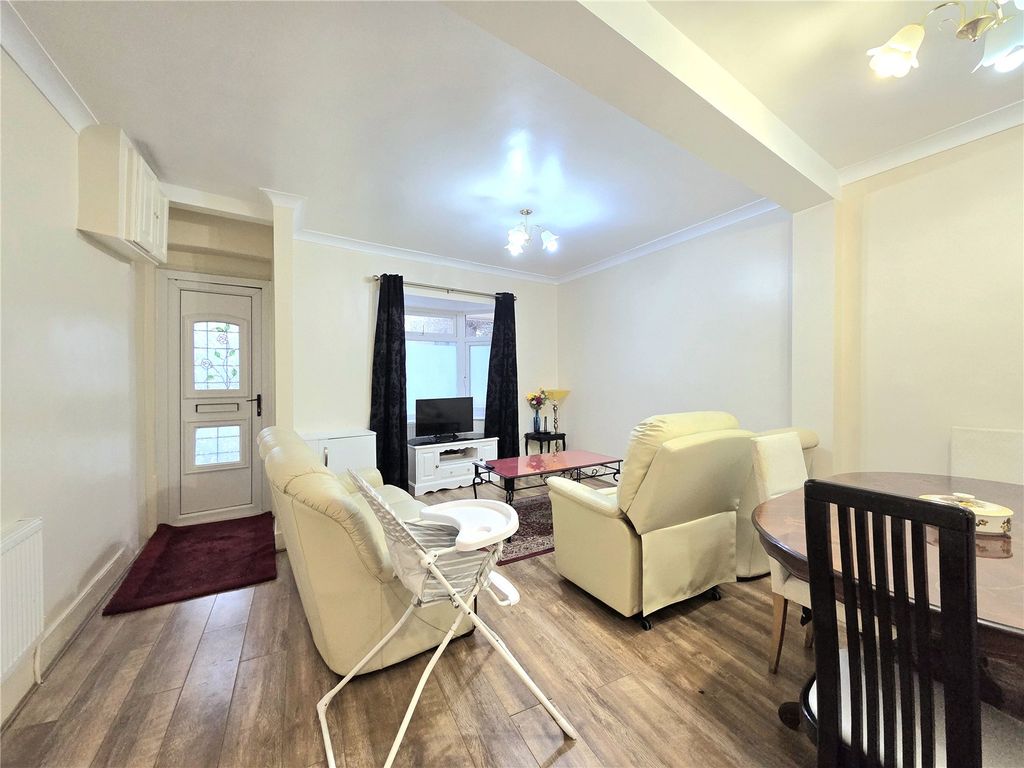 Property photo 3 of 20 Picture No. 12